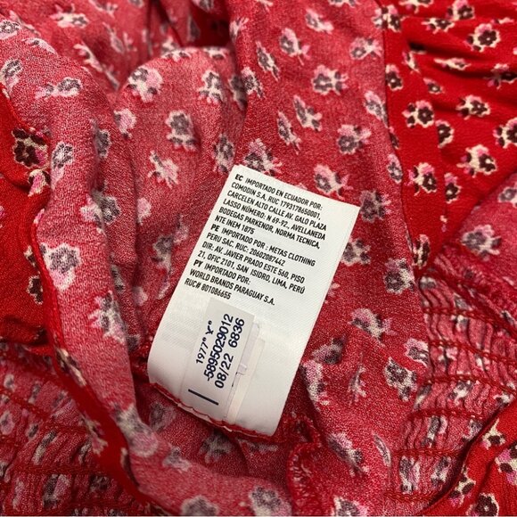 AMERICAN EAGLE RED FLORAL CUT OUT LONG SLEEVE DRESS - Picture 4 of 7